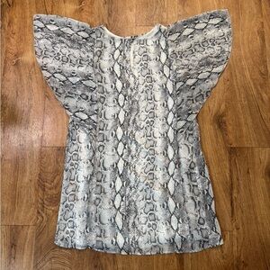 MTS Women’s Medium M Dress Lightweight Soft Snakeskin Pattern Grey Gray & White